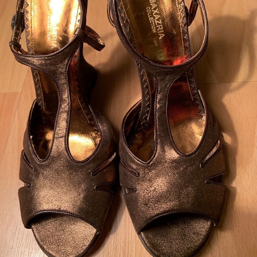 Max Azria Heels - Picture 4 of 8